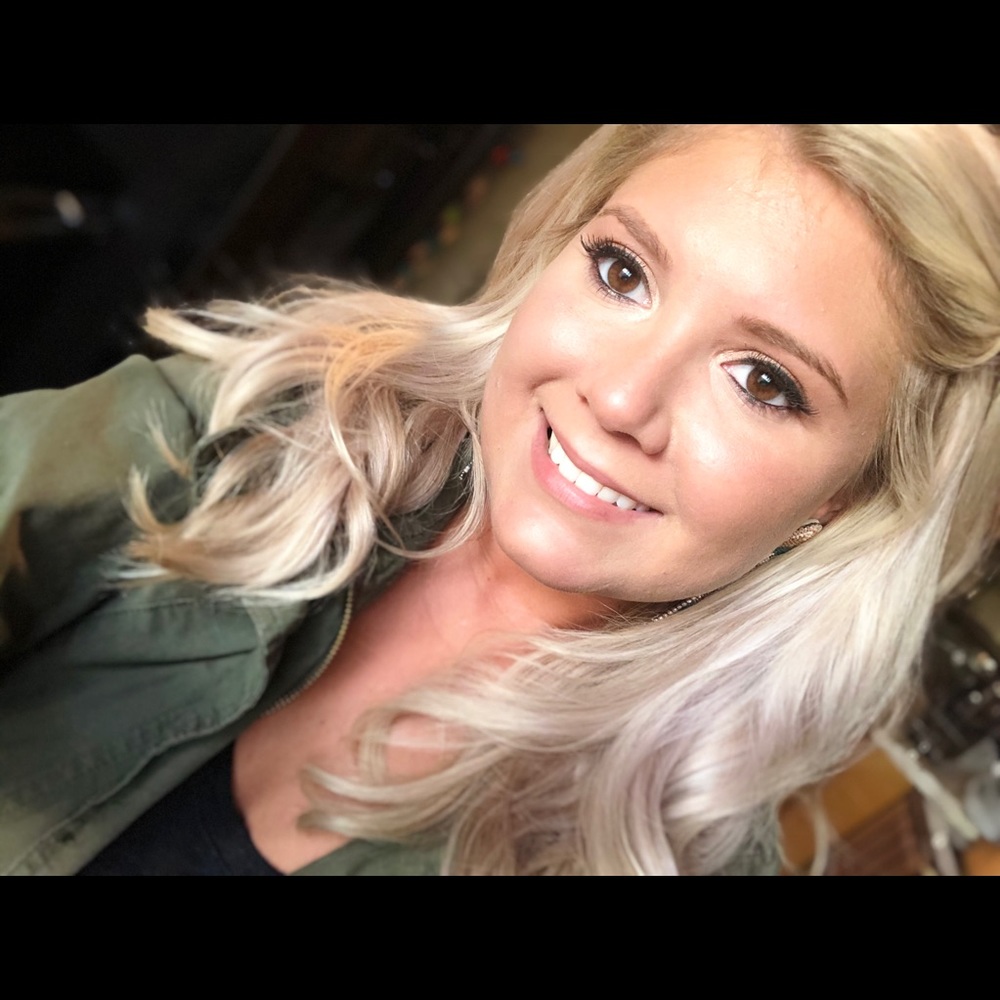 Meet your Posher, Nichole